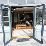 Loft Apartment In Gardens