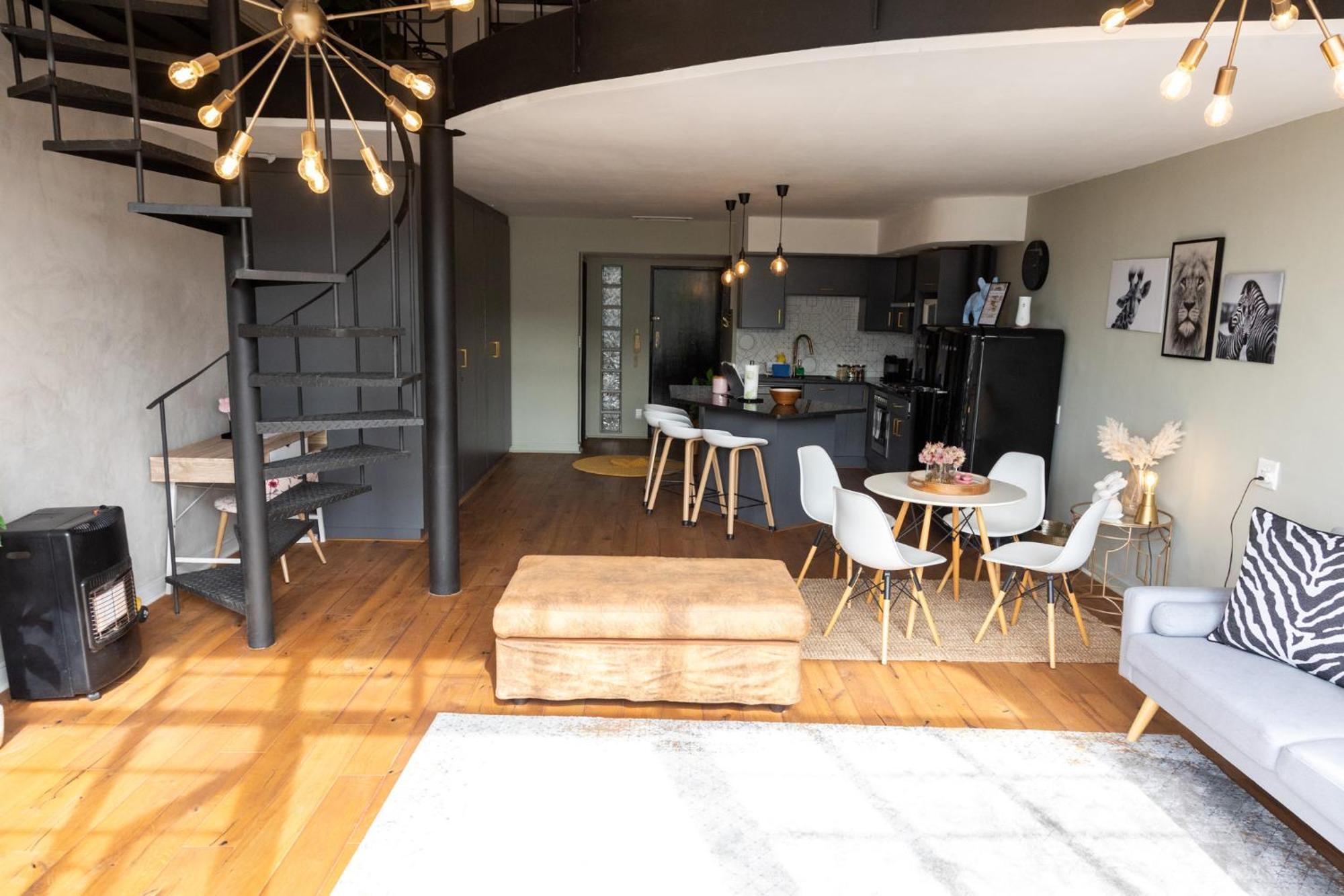 Loft In Gardens Apartment